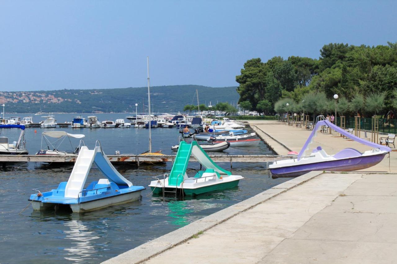 Apartments With A Parking Space Punat, Krk - 20553 Exterior foto